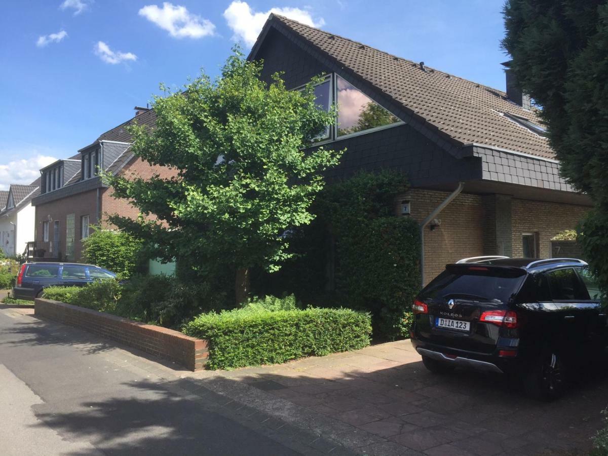 Duesseldorfer Privatzimmer Buitenkant foto