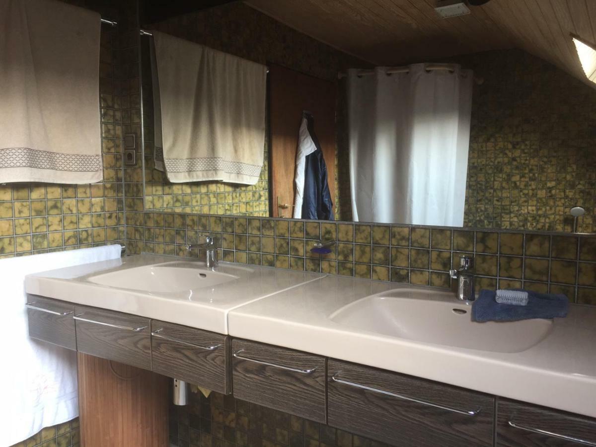 Duesseldorfer Privatzimmer Buitenkant foto
