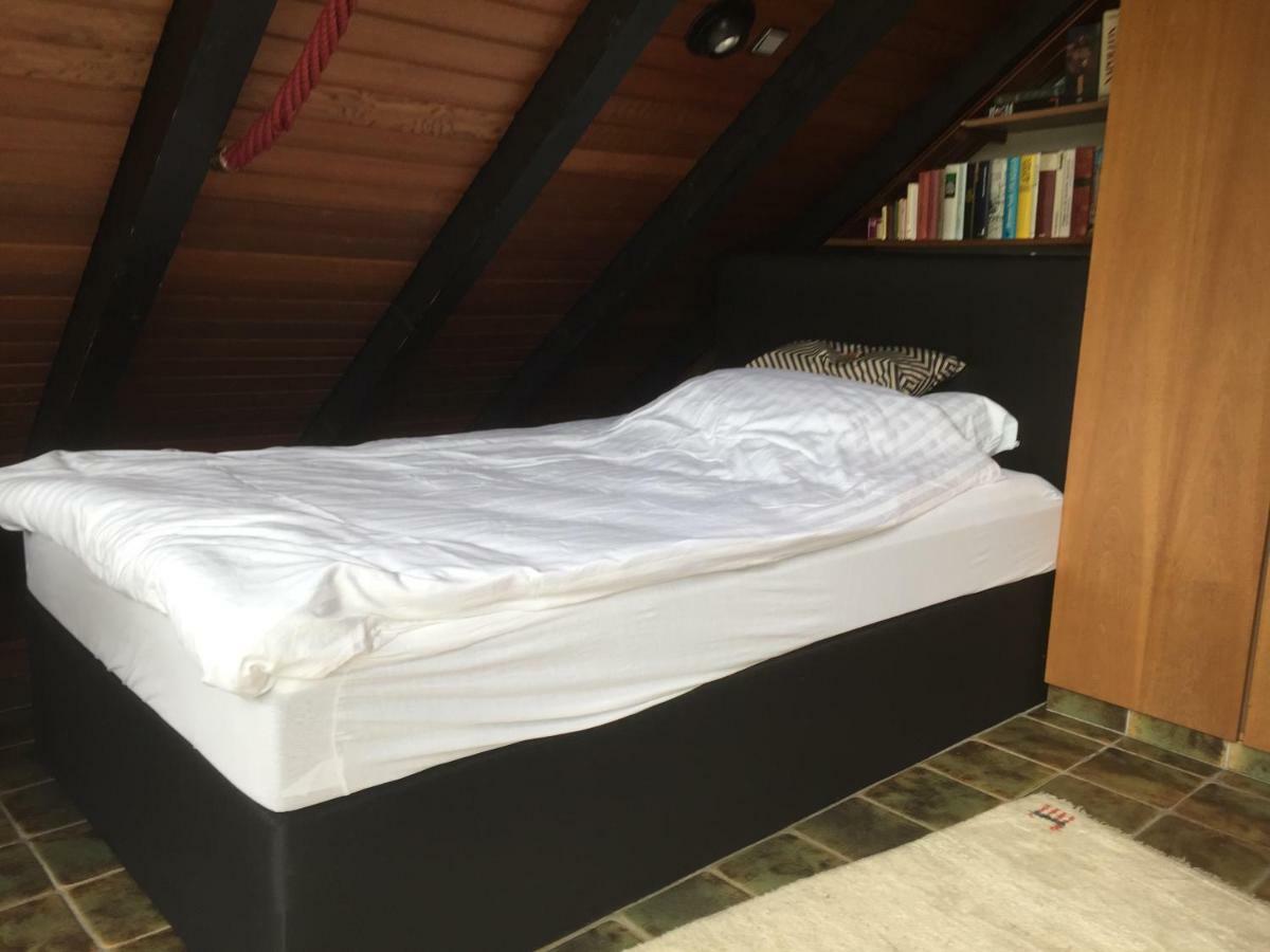 Duesseldorfer Privatzimmer Buitenkant foto